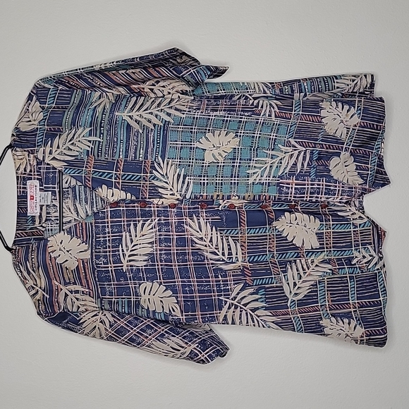 Vintage Stunt Collections 100% Silk Button Front with Shoulder Pads - Picture 13 of 13